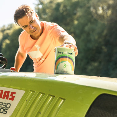 Industrially produced goat follow-on milk