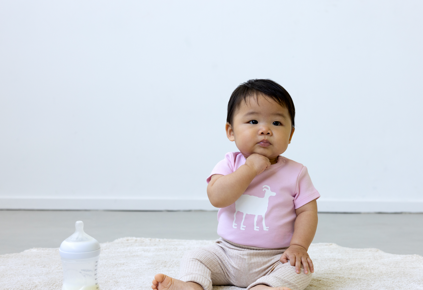 Krijgt mijn baby genoeg flesvoeding?